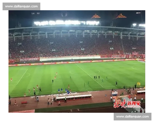 北京工体之夜国安主场再燃战火球迷呐喊点亮绿茵激情时刻全城共赴 北京工体之夜国安主场再燃战火球迷呐喊点亮绿茵激情时刻全城共赴