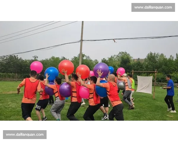 幼儿园趣味运动会：激发团队合作与创意的快乐挑战活动