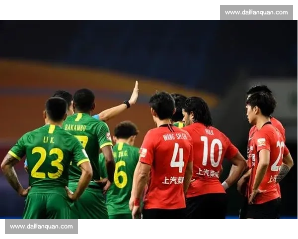 恒大对阵上港激战正酣精彩赛事全程直播报道 恒大对阵上港激战正酣精彩赛事全程直播报道