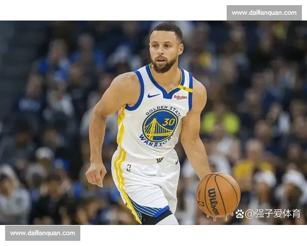 库里神奇表现引领勇士逆转胜利震撼全场打破多个记录