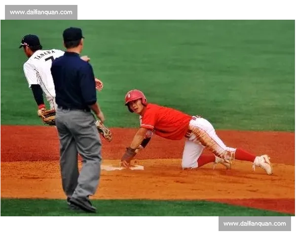 日本棒球比赛激烈对决球场内外的激情与梦想 日本棒球比赛激烈对决球场内外的激情与梦想